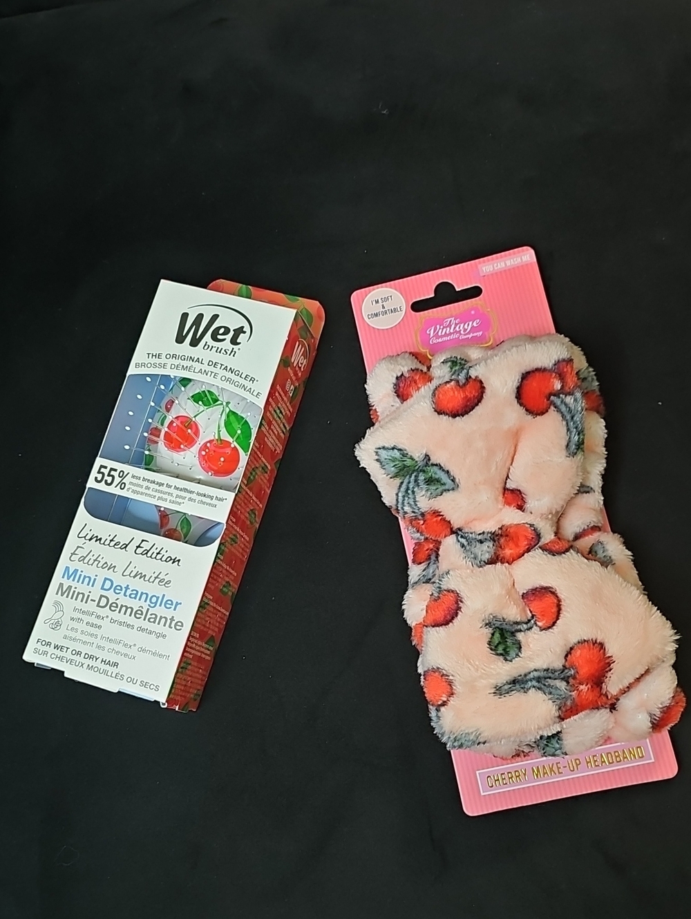Wet Brush Limited Edition Mini Detangler with Headband ~ Cherry Design
